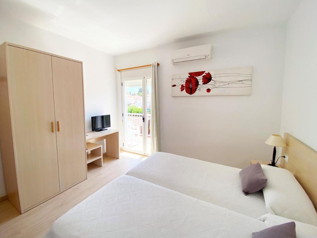 Habitaciones Camping Ferrer Peñíscola Exteriör bild