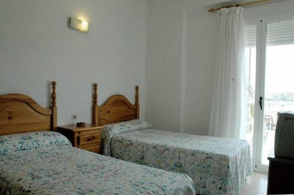 Habitaciones Camping Ferrer Peñíscola Exteriör bild